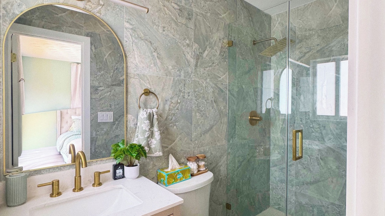 Photo of Bathroom in North Central Hollywood