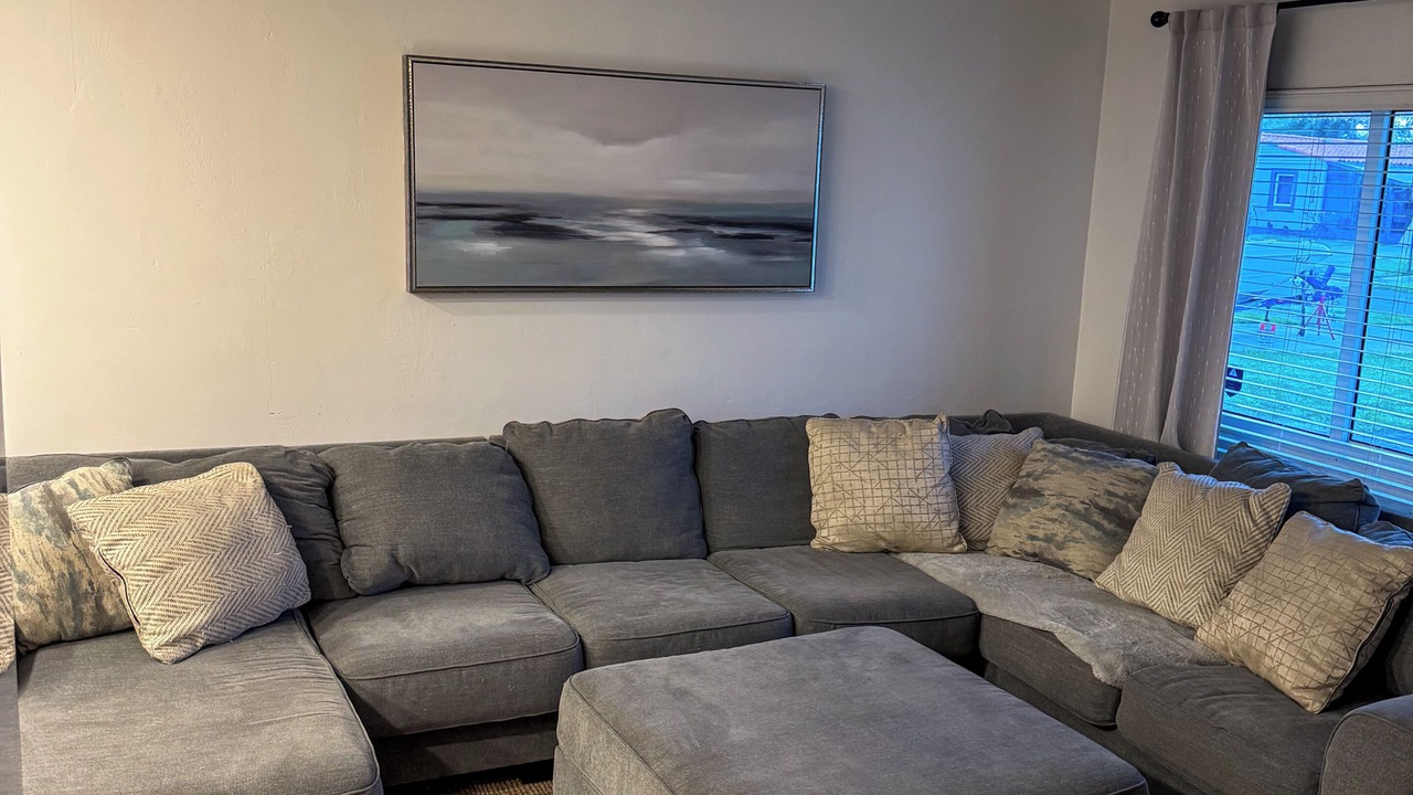 Photo of Livingroom in North Central Hollywood