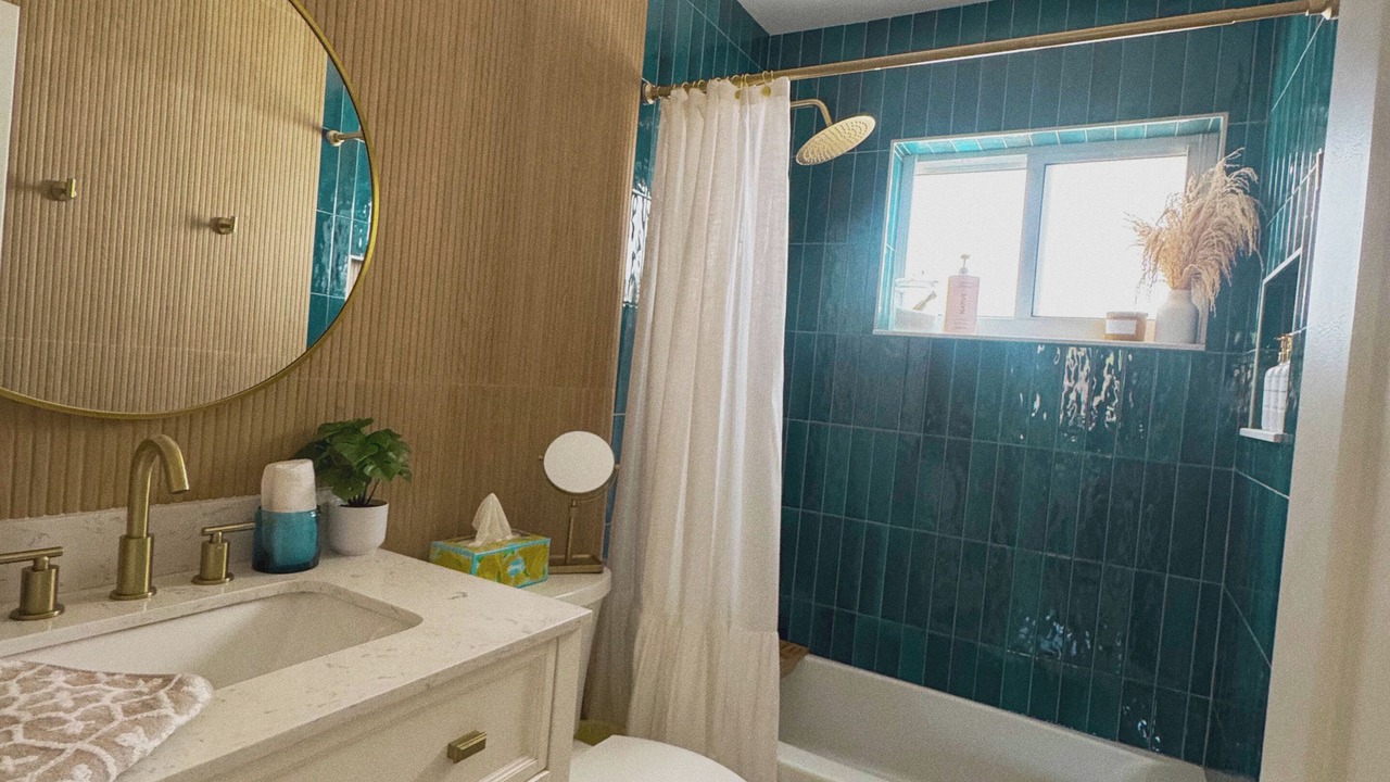 Photo of Bathroom in North Central Hollywood