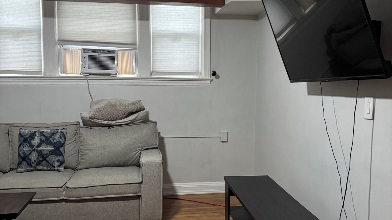 Photo of Livingroom in Rutherford