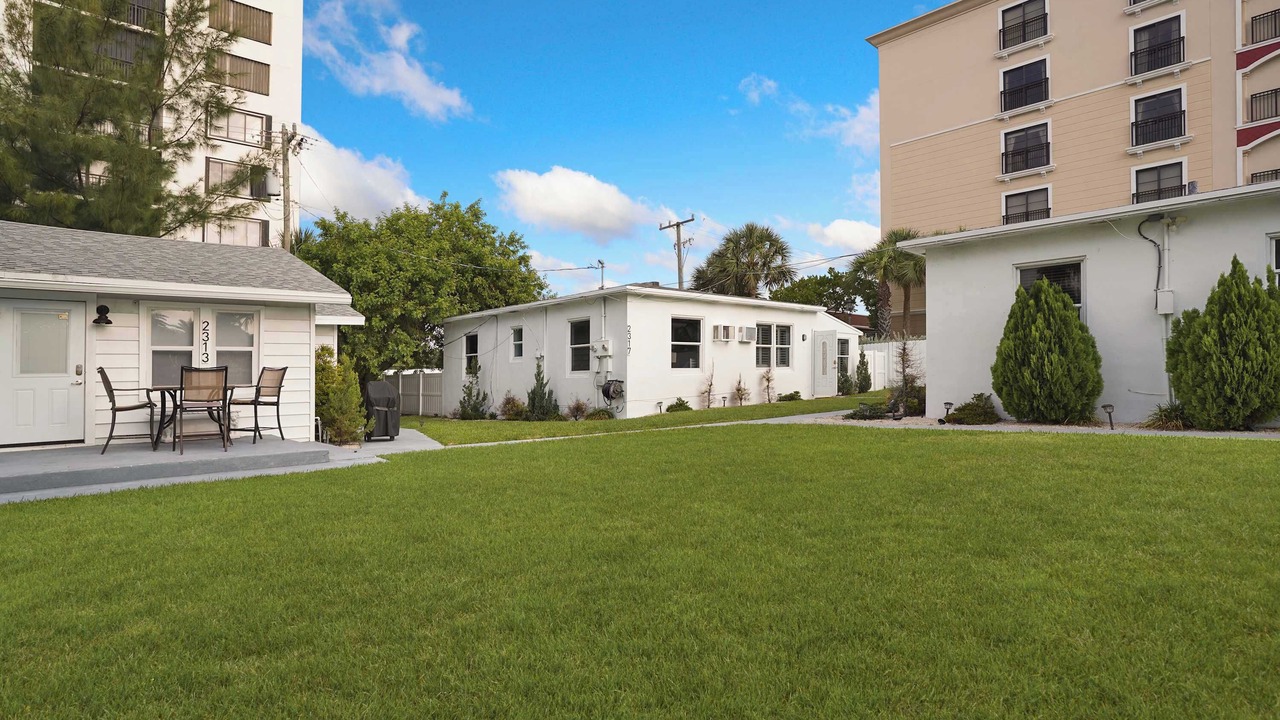 Photo of Outdoor in Lauderdale Beach