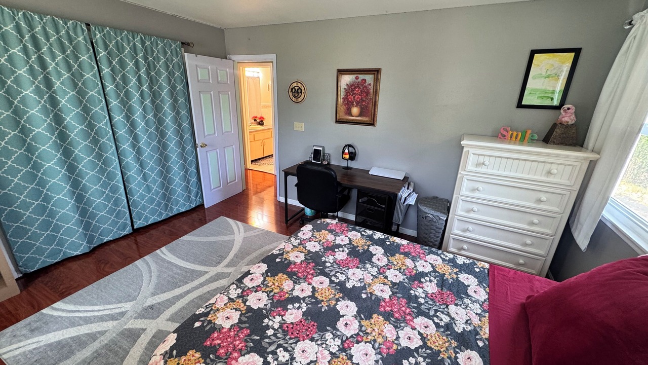 Photo of Bedroom in West Ocean City