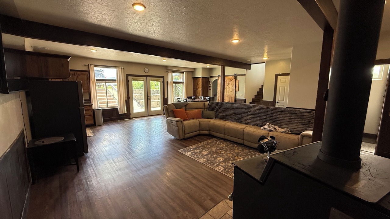 Photo of Livingroom in St. Ignatius