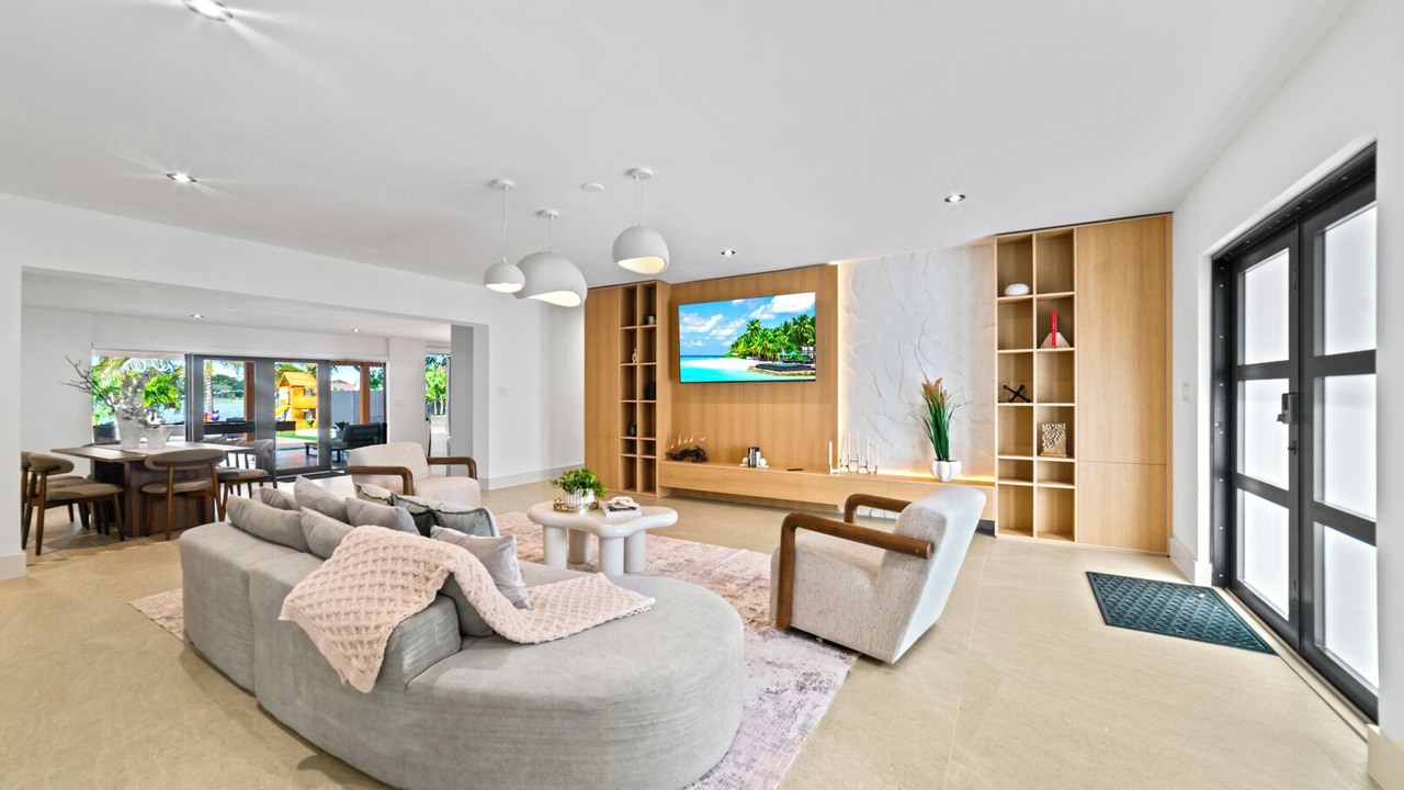 Photo of Bedroom in Miami Gardens