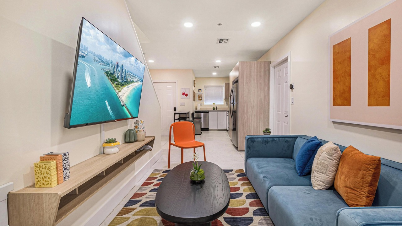 Photo of Livingroom in Central Fort Lauderdale
