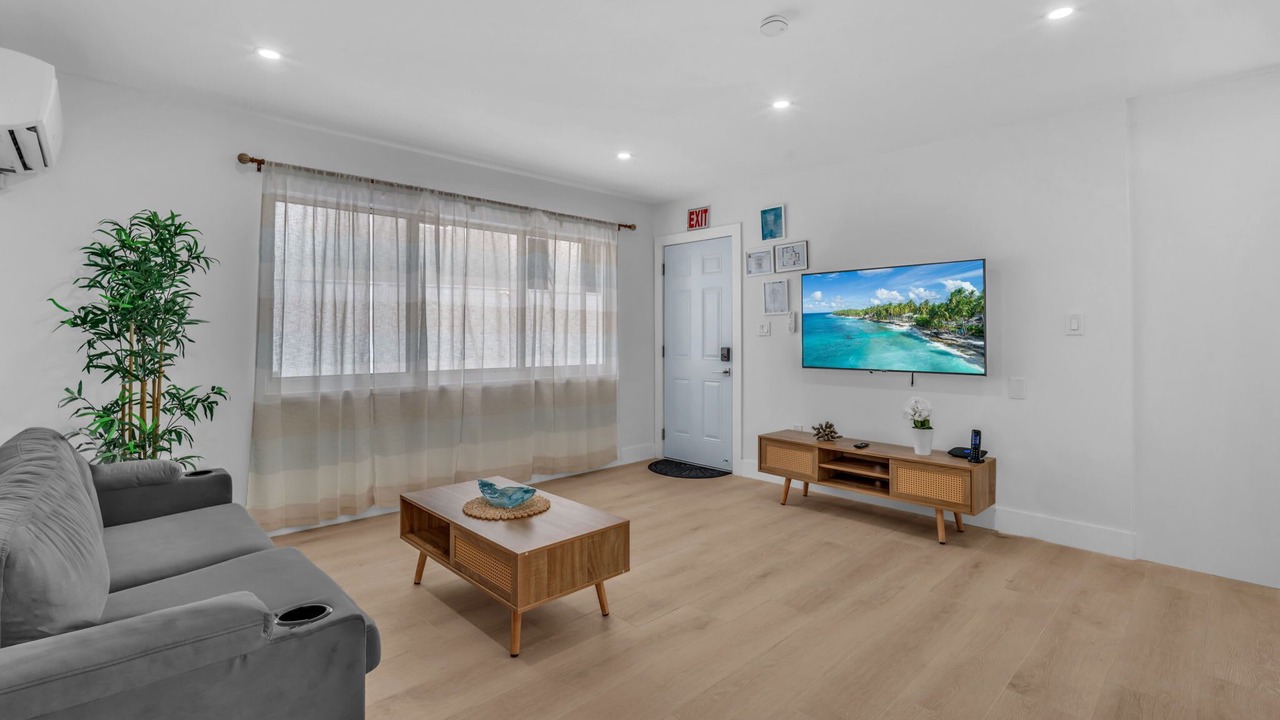 Photo of Livingroom in North Beach