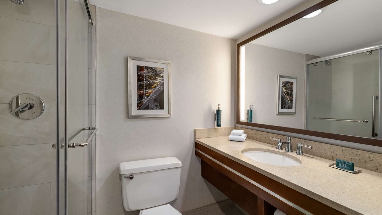 Photo of Bathroom in Green Tree