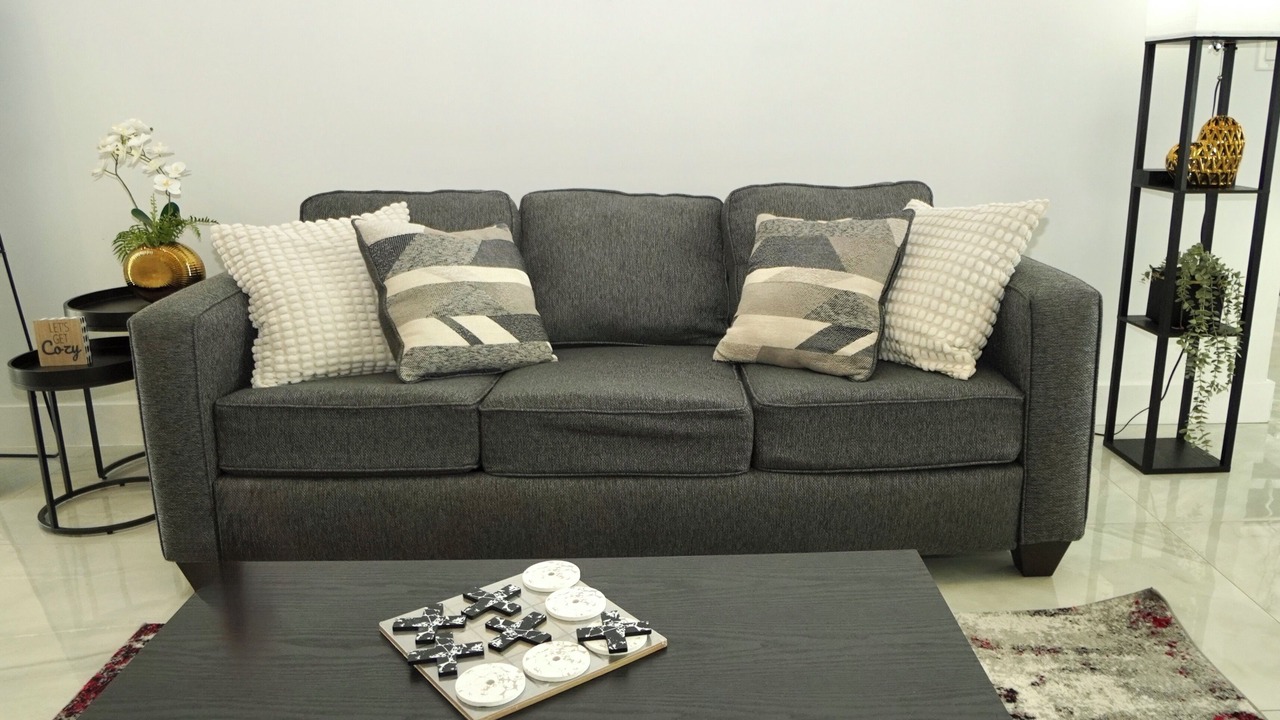 Photo of Livingroom in Edgewood