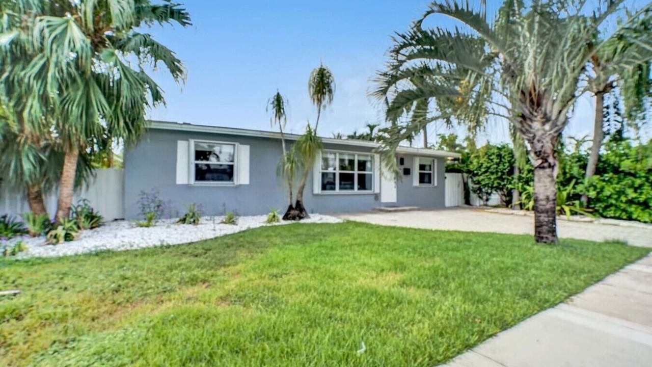 Photo of Outdoor in Hallandale Beach