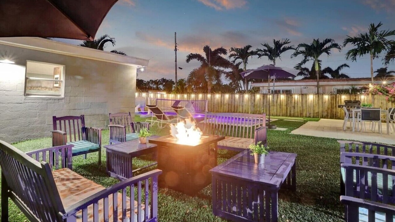 Photo of Outdoor in Hallandale Beach