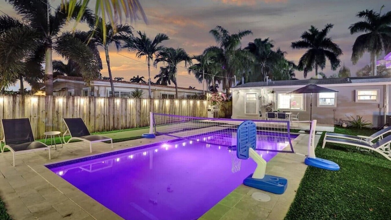 Photo of Outdoor in Hallandale Beach