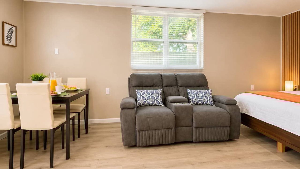 Photo of Bedroom in Royal Poinciana