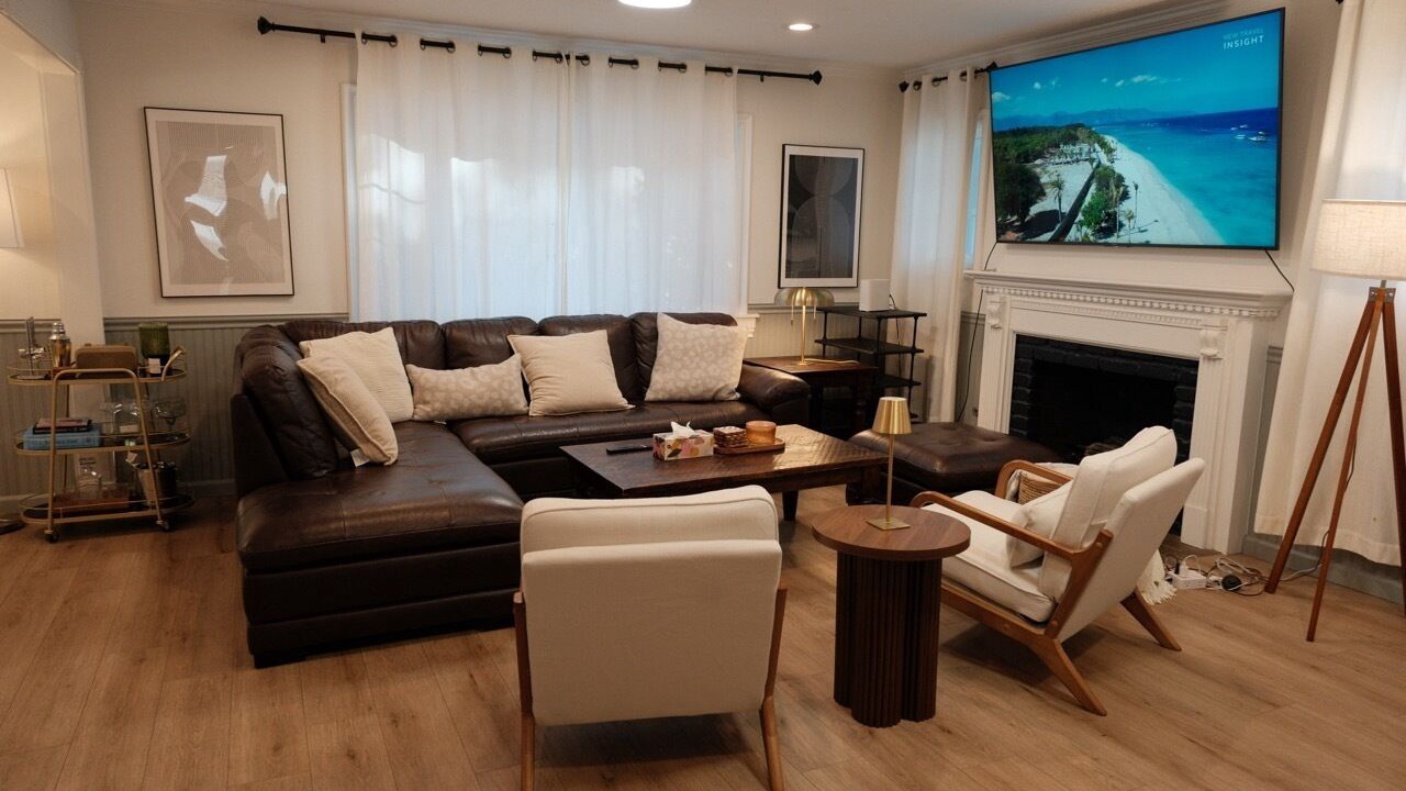 Photo of Livingroom in Woodland Hills