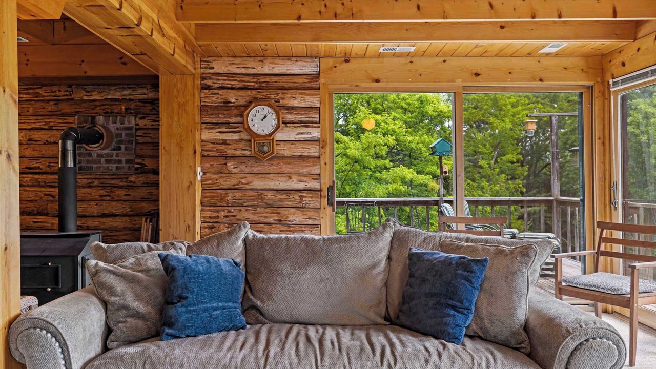 Photo of Livingroom in South Fork