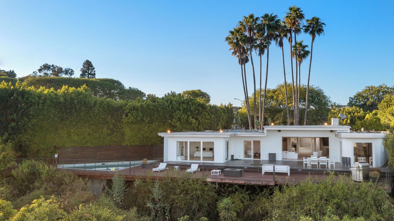 Photo of Outdoor in Beverly Glen