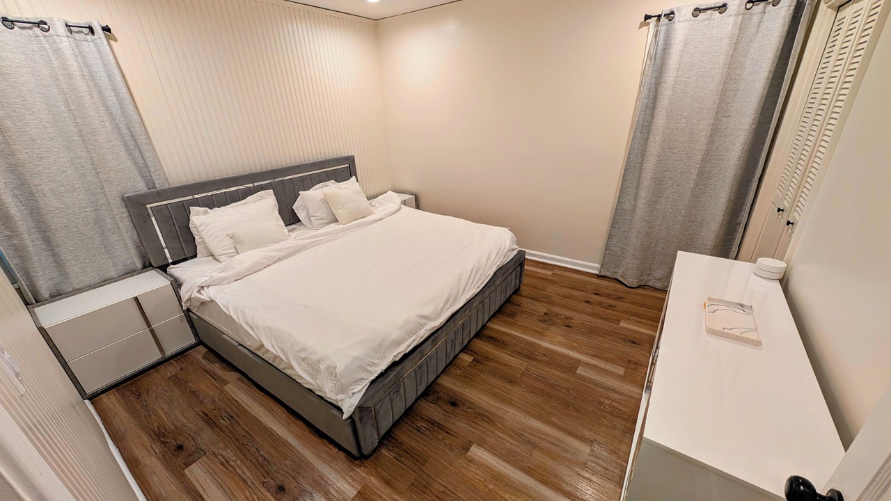 Photo of Bedroom in Inglewood