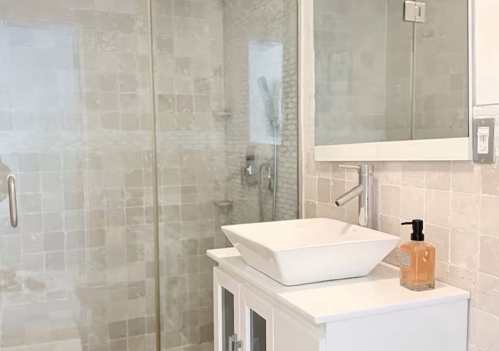 Photo of Bathroom in Weehawken
