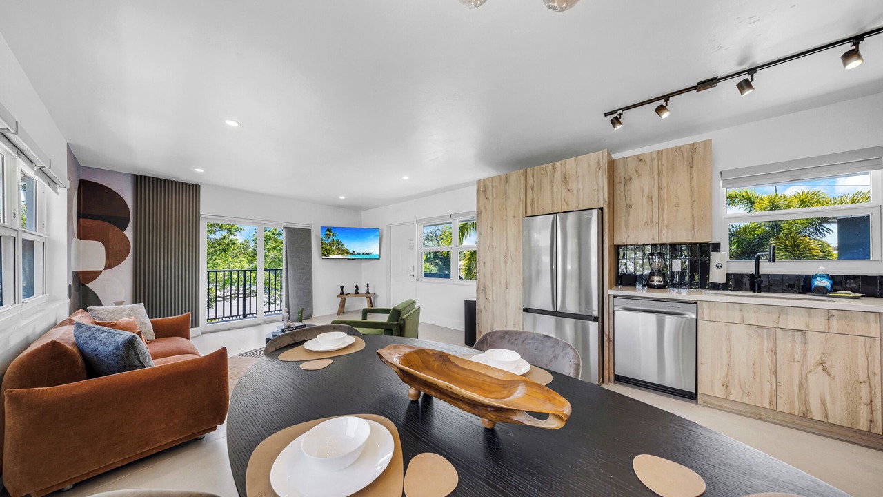 Photo of Others in Coral Ridge Isles