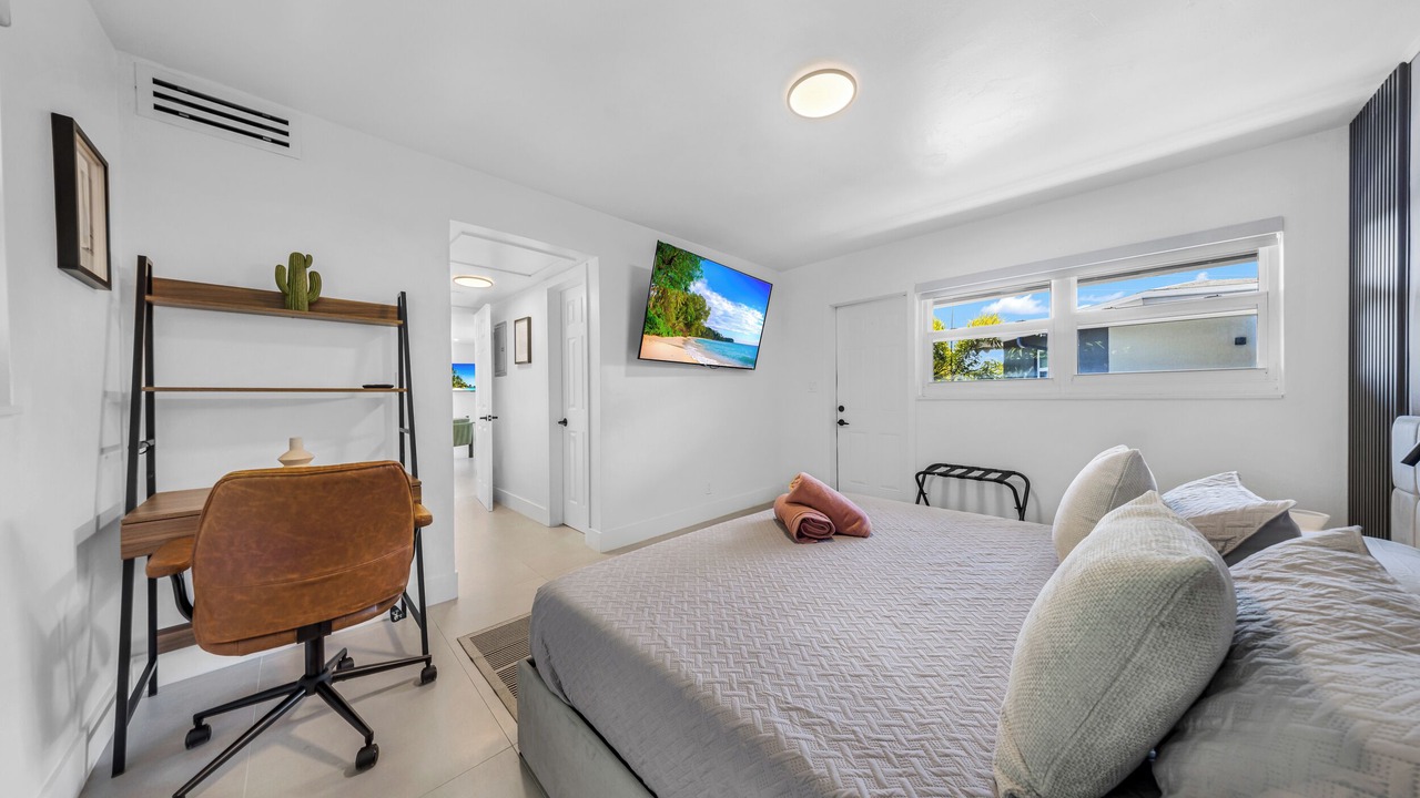Photo of Bedroom in Coral Ridge Isles