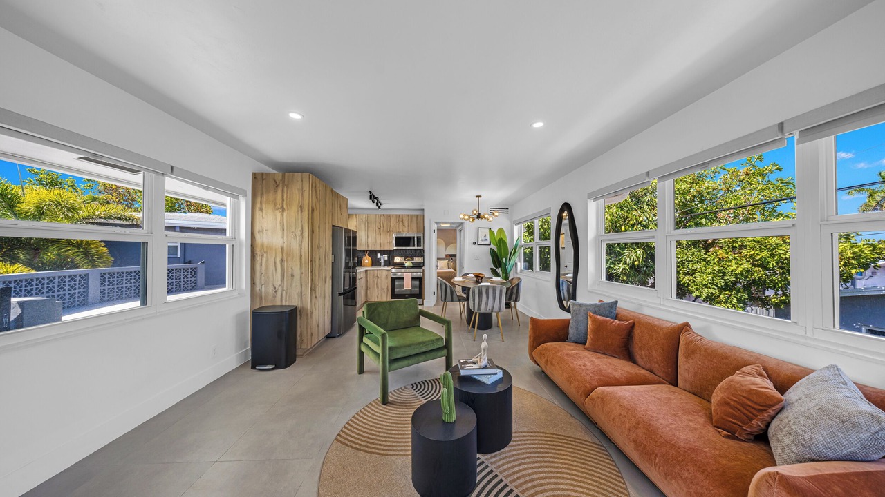 Photo of Livingroom in Coral Ridge Isles