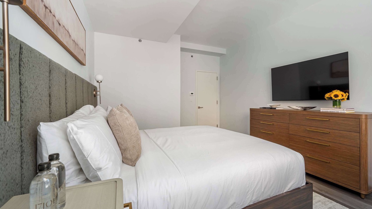 Photo of Bedroom in Financial District