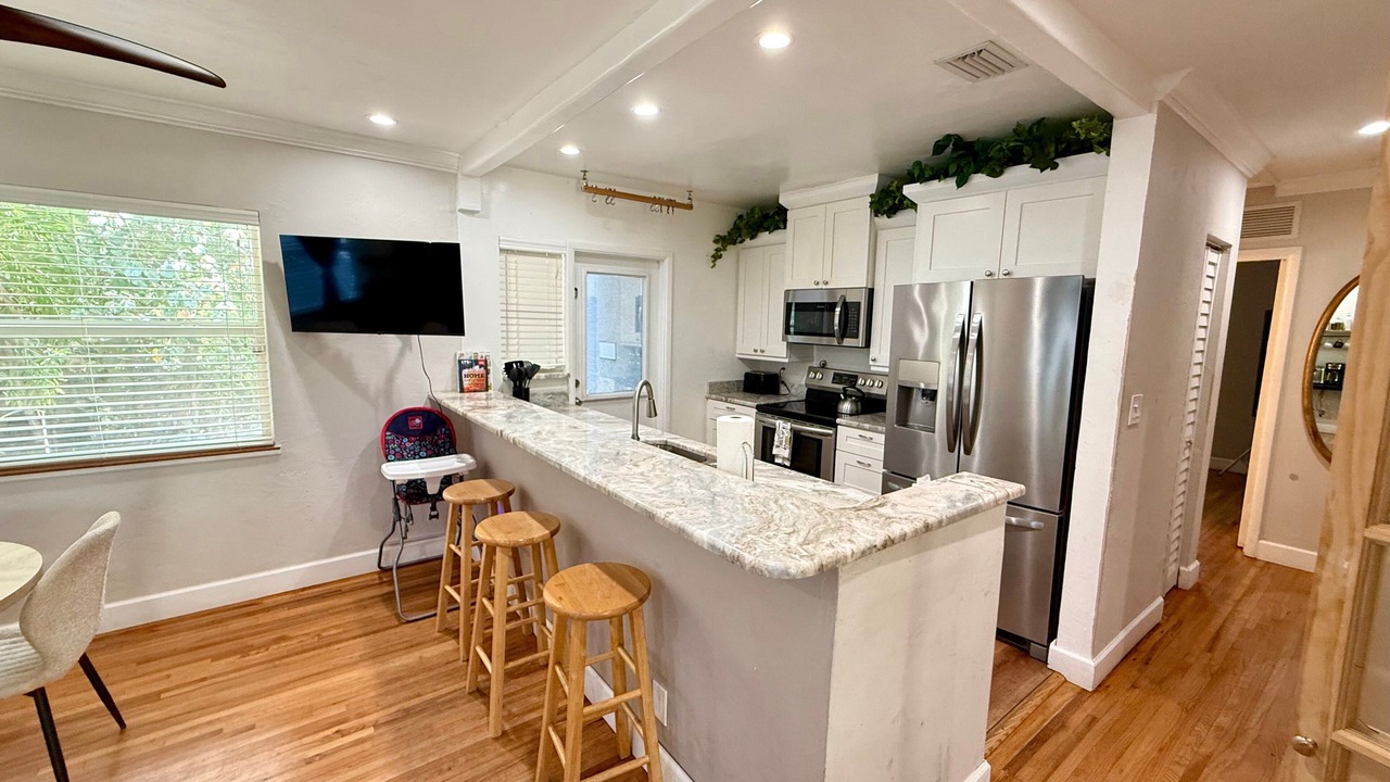 Photo of Kitchen in South Middle River
