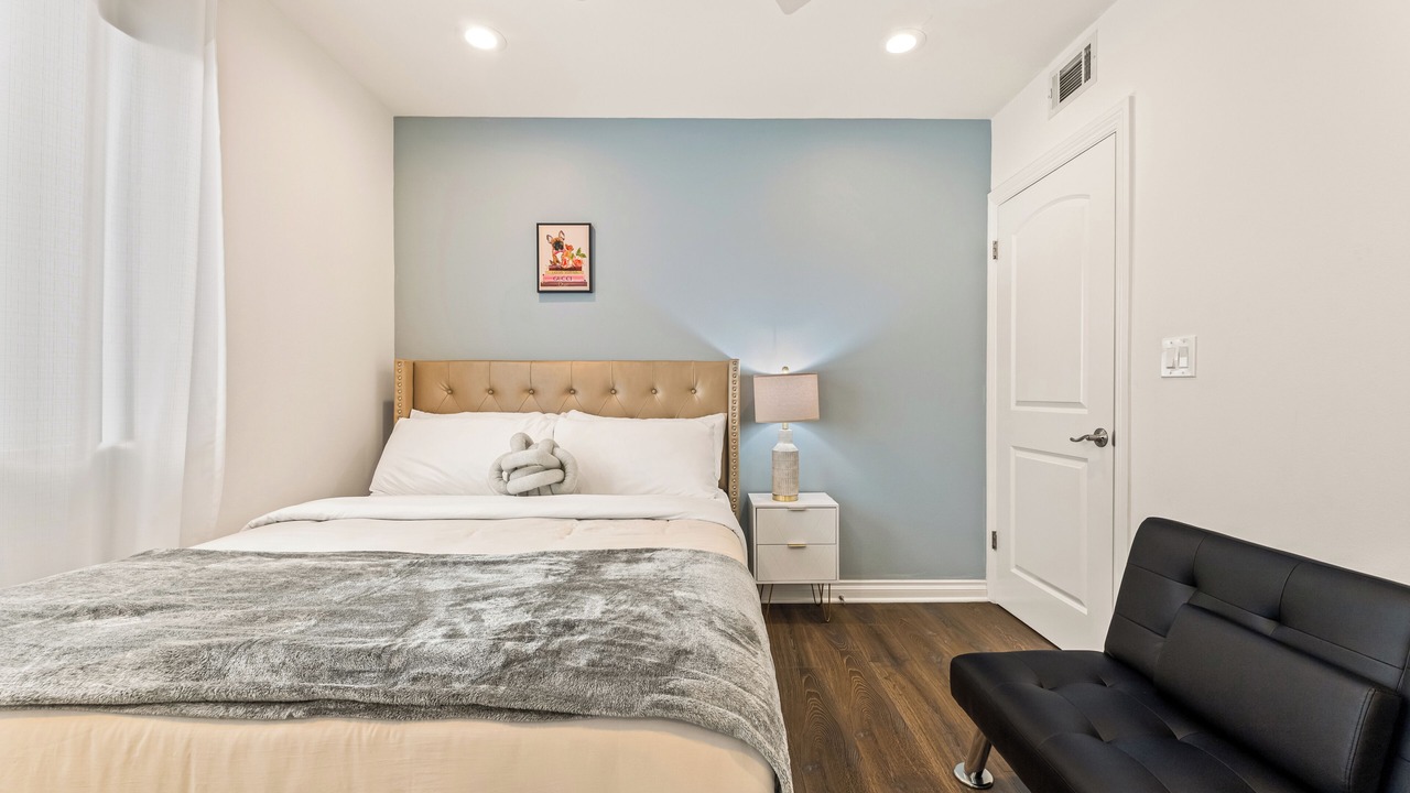 Photo of Bedroom in Los Angeles