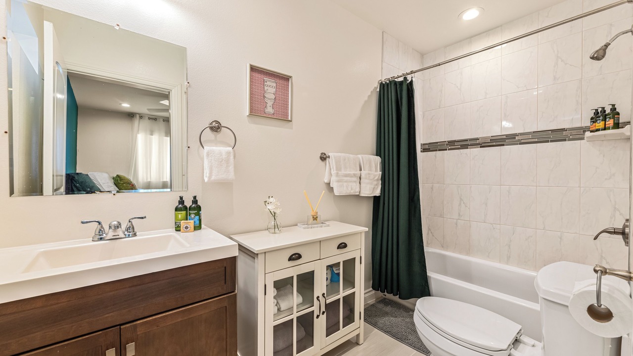 Photo of Bathroom in Los Angeles