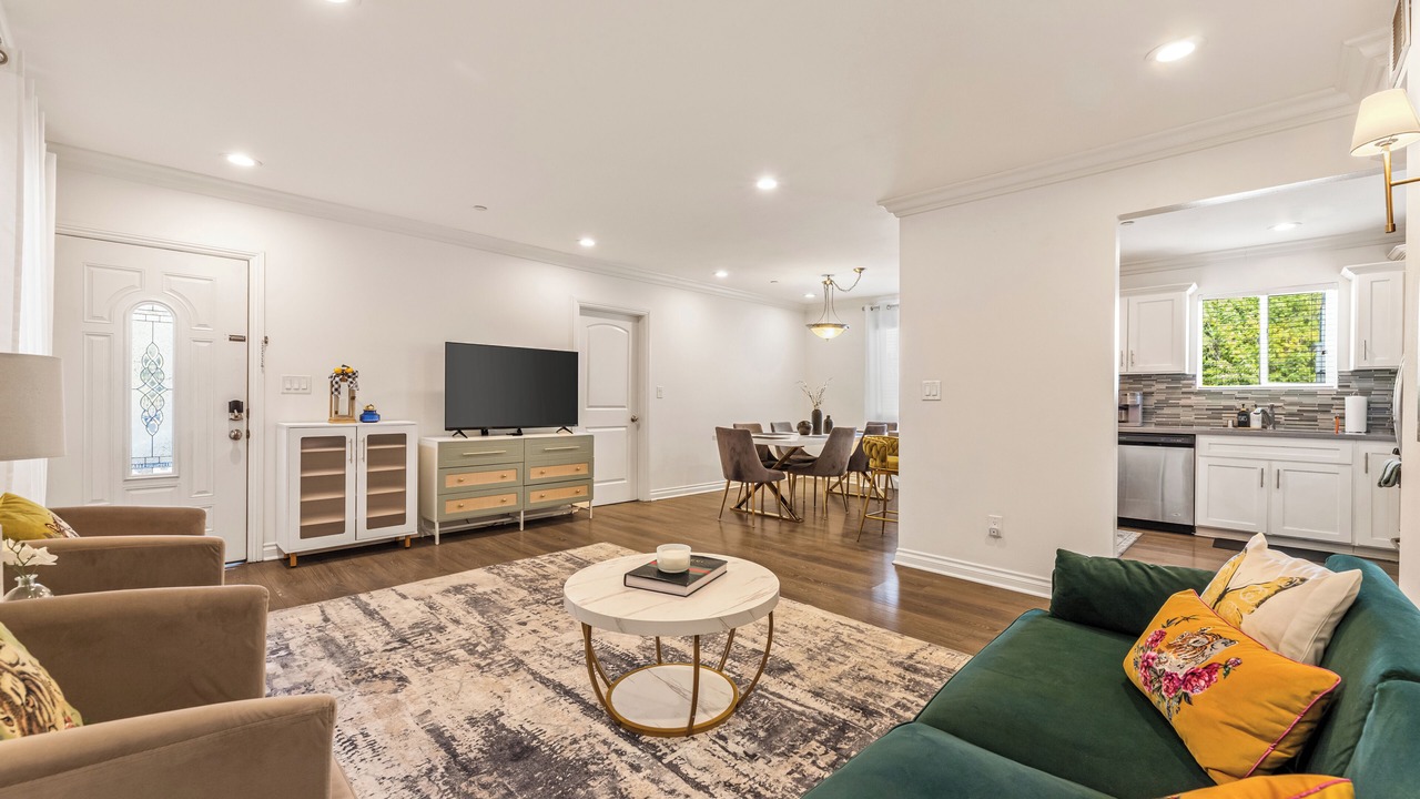 Photo of Livingroom in Los Angeles