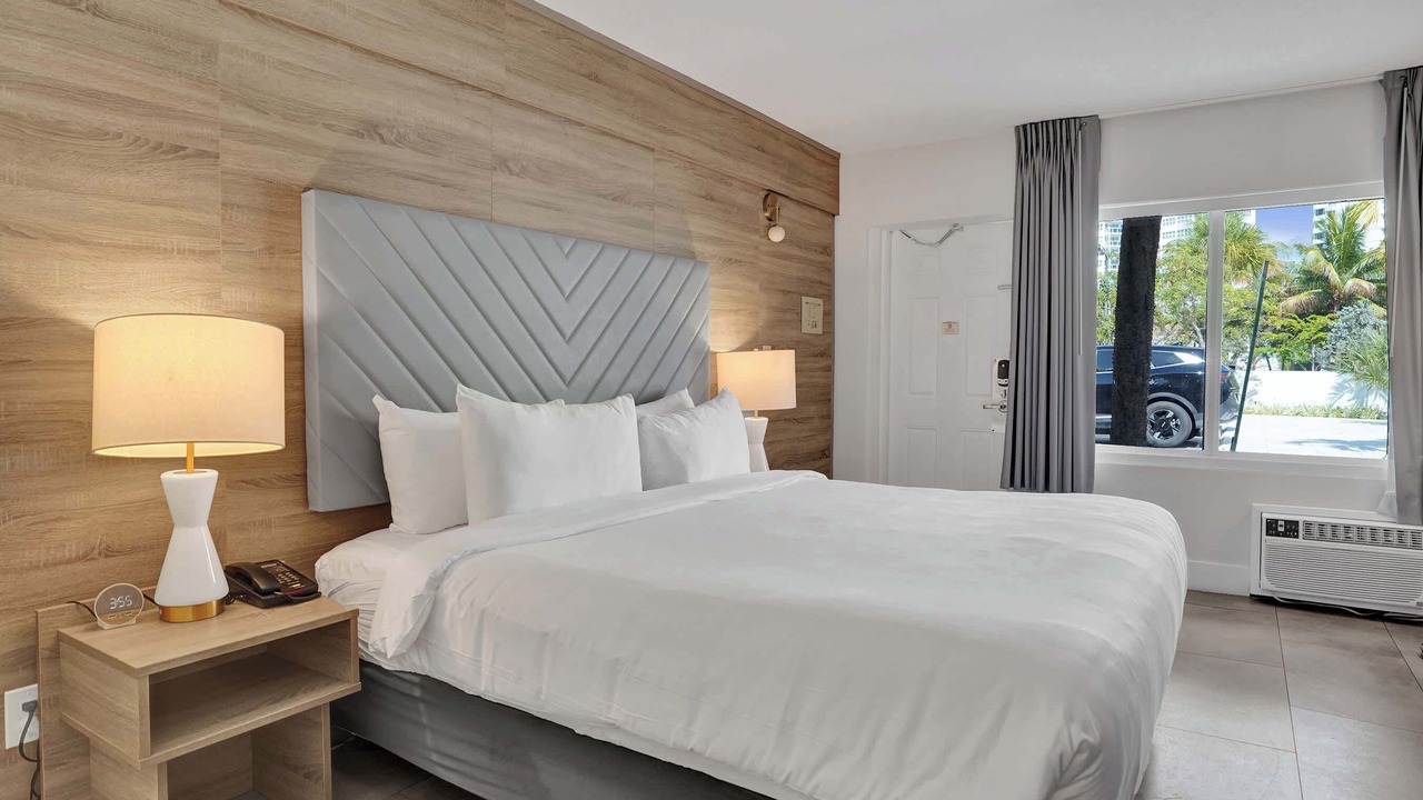 Photo of Bedroom in Galt Mile