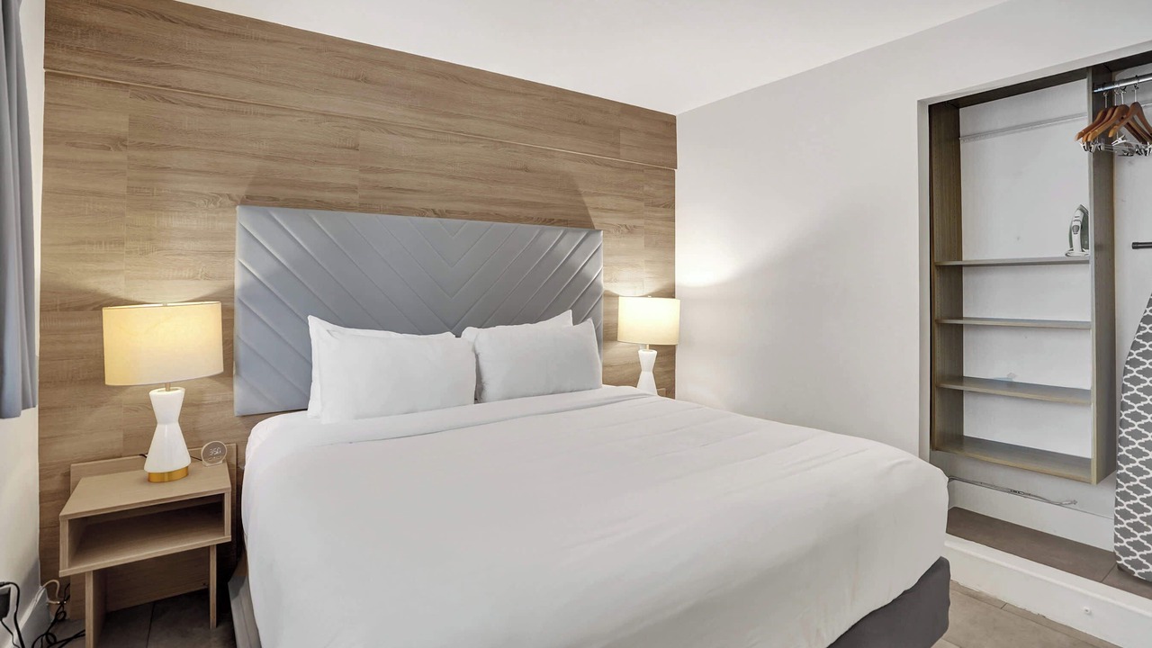 Photo of Bedroom in Galt Mile