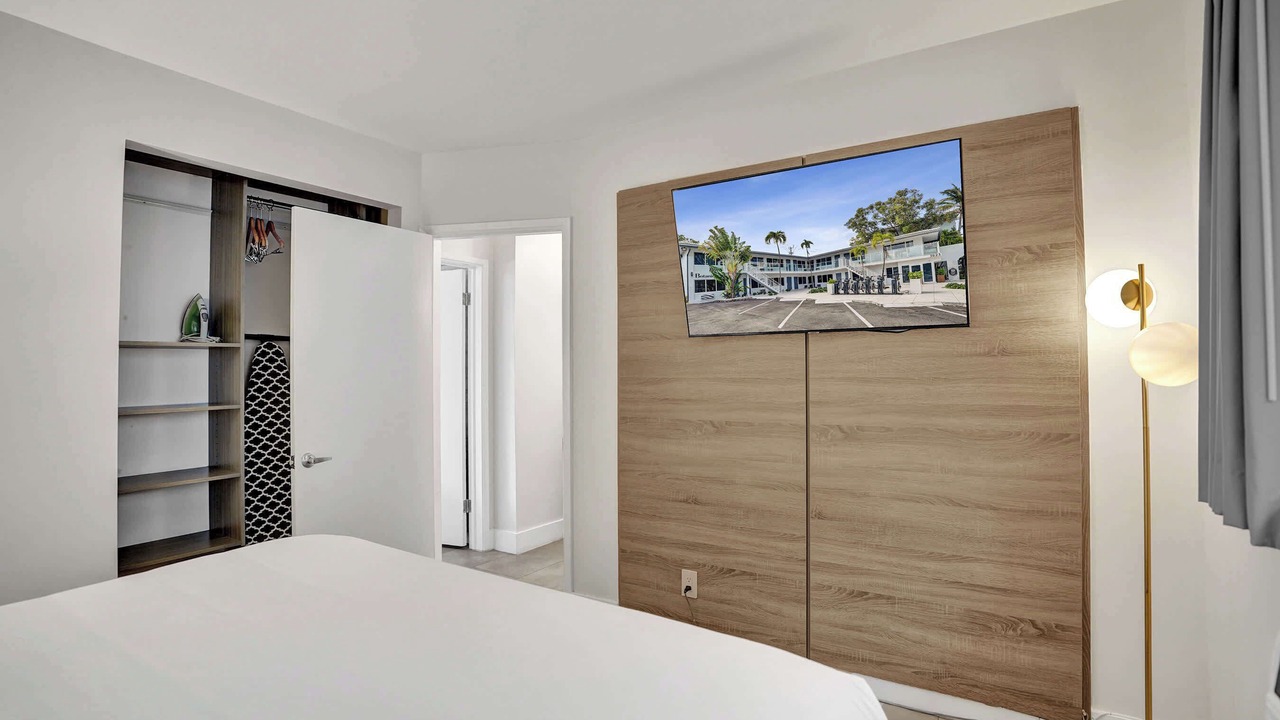 Photo of Bedroom in Galt Mile