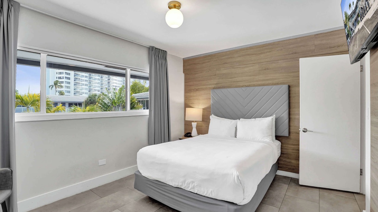 Photo of Bedroom in Galt Mile