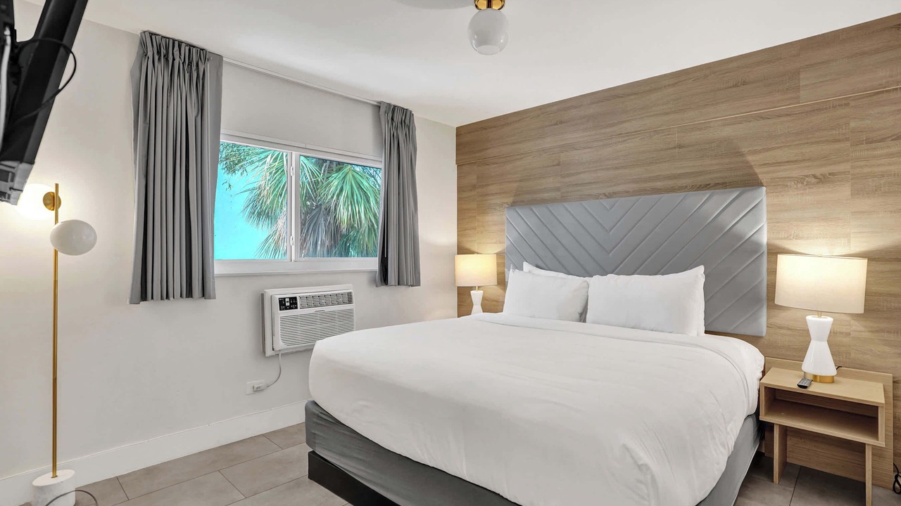 Photo of Bedroom in Galt Mile