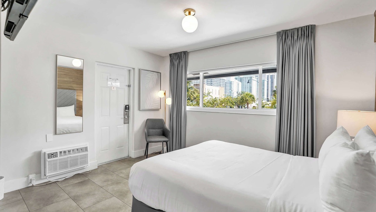 Photo of Bedroom in Galt Mile