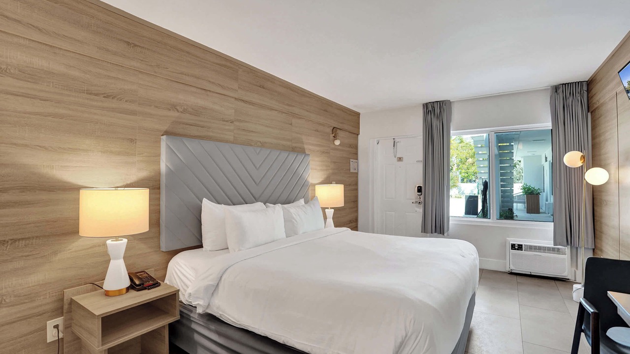 Photo of Bedroom in Galt Mile