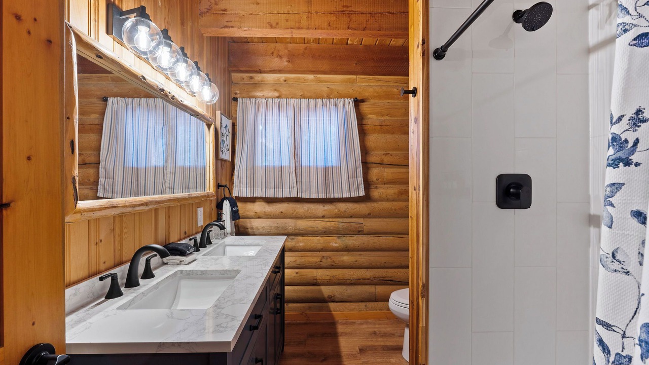 Photo of Bathroom in Martin City