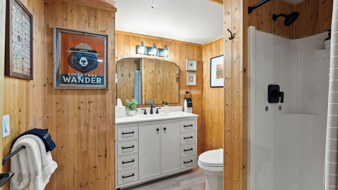 Photo of Bathroom in Martin City