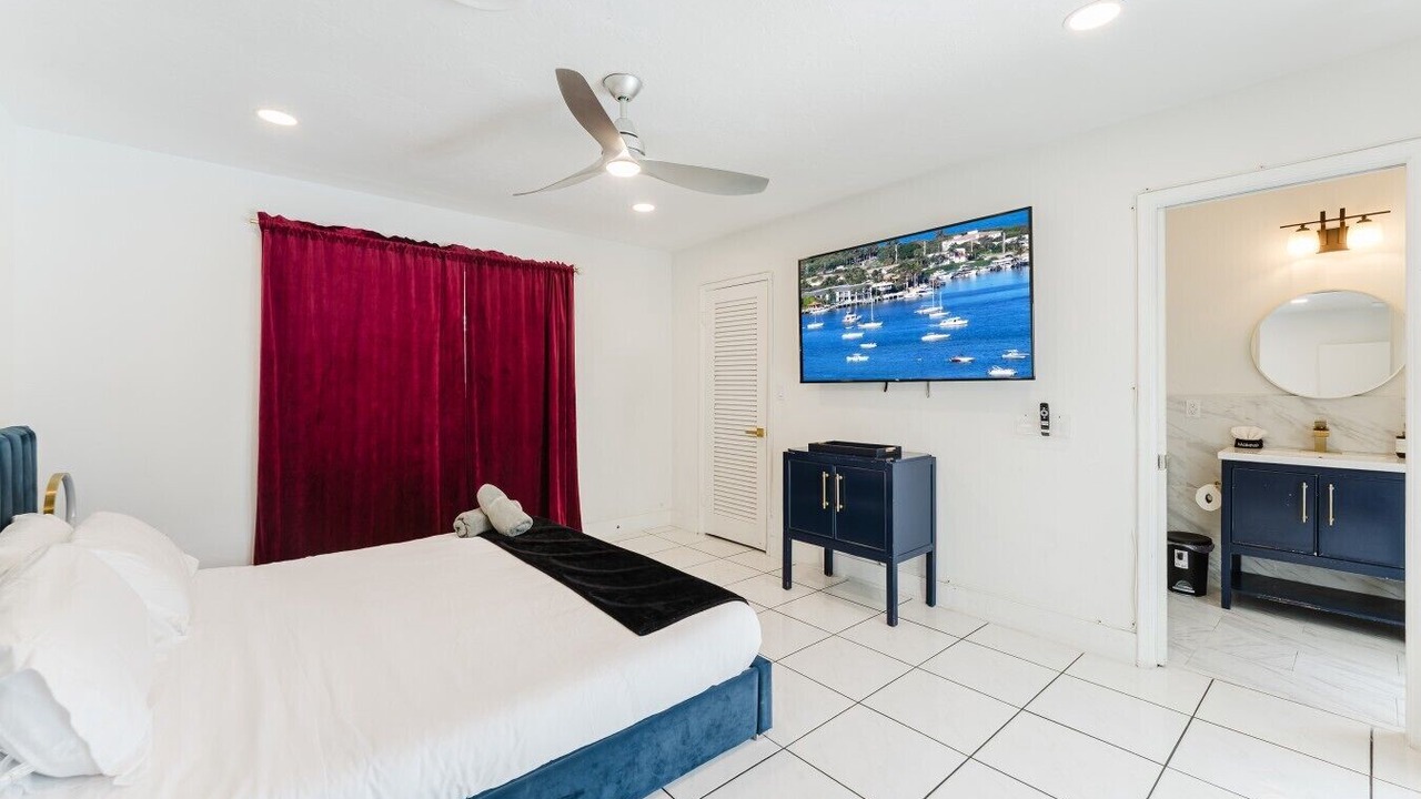Photo of Bedroom in Pembroke Pines