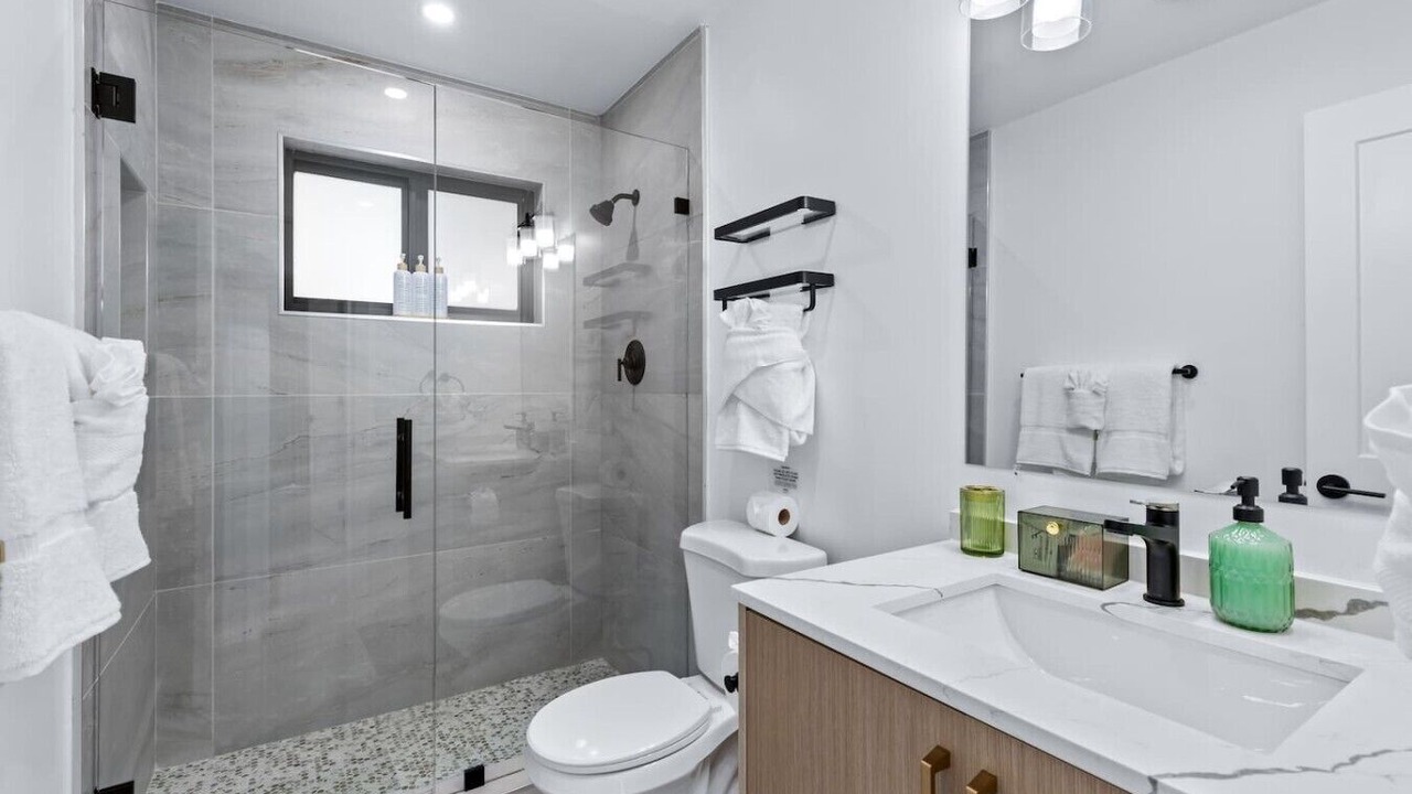Photo of Bathroom in Lighthouse Point