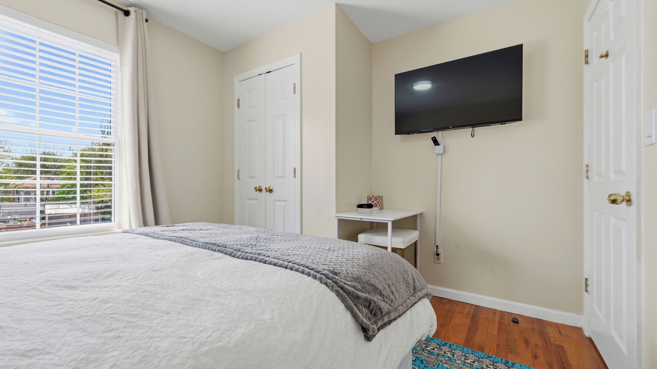 Photo of Bedroom in South Side