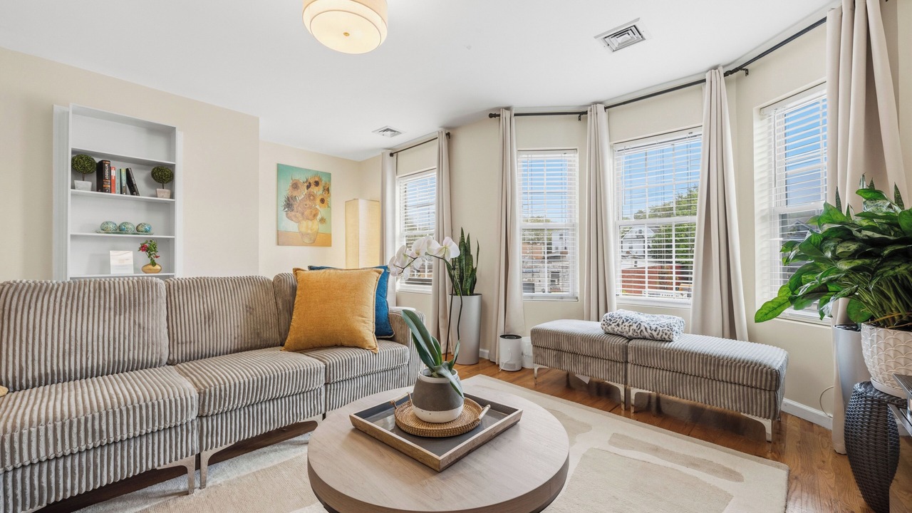 Photo of Livingroom in South Side
