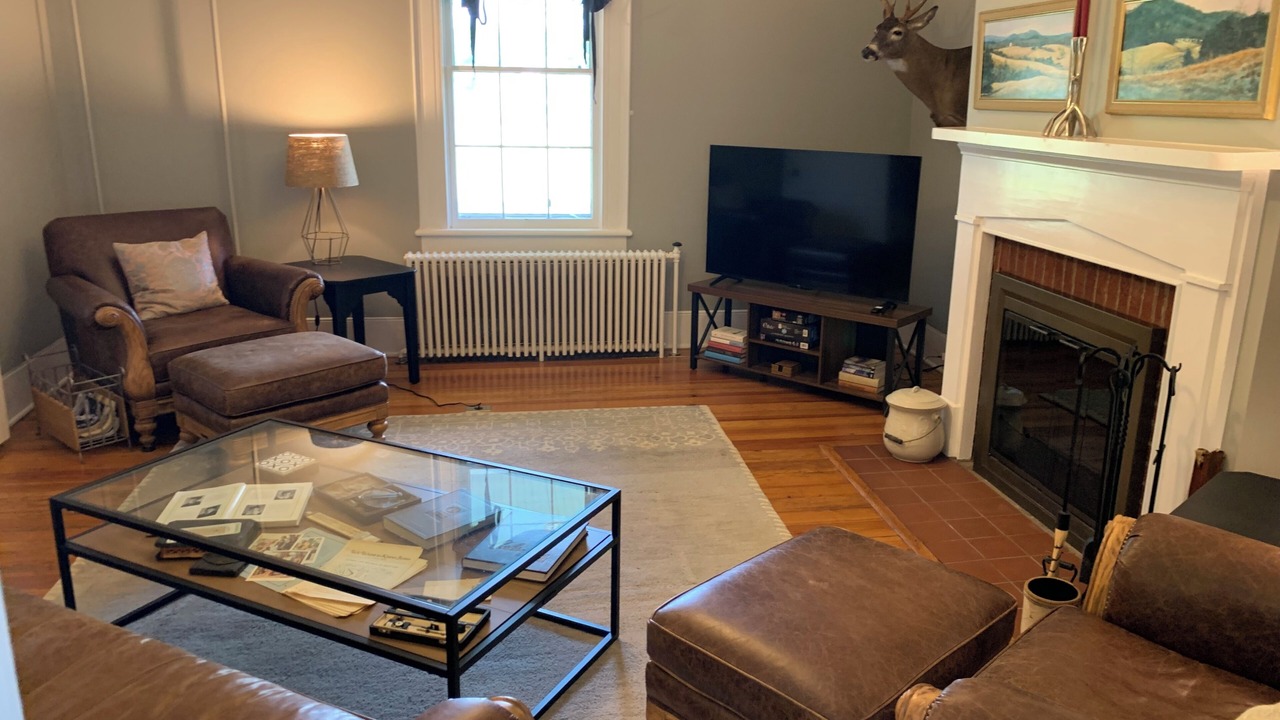 Photo of Livingroom in Madison