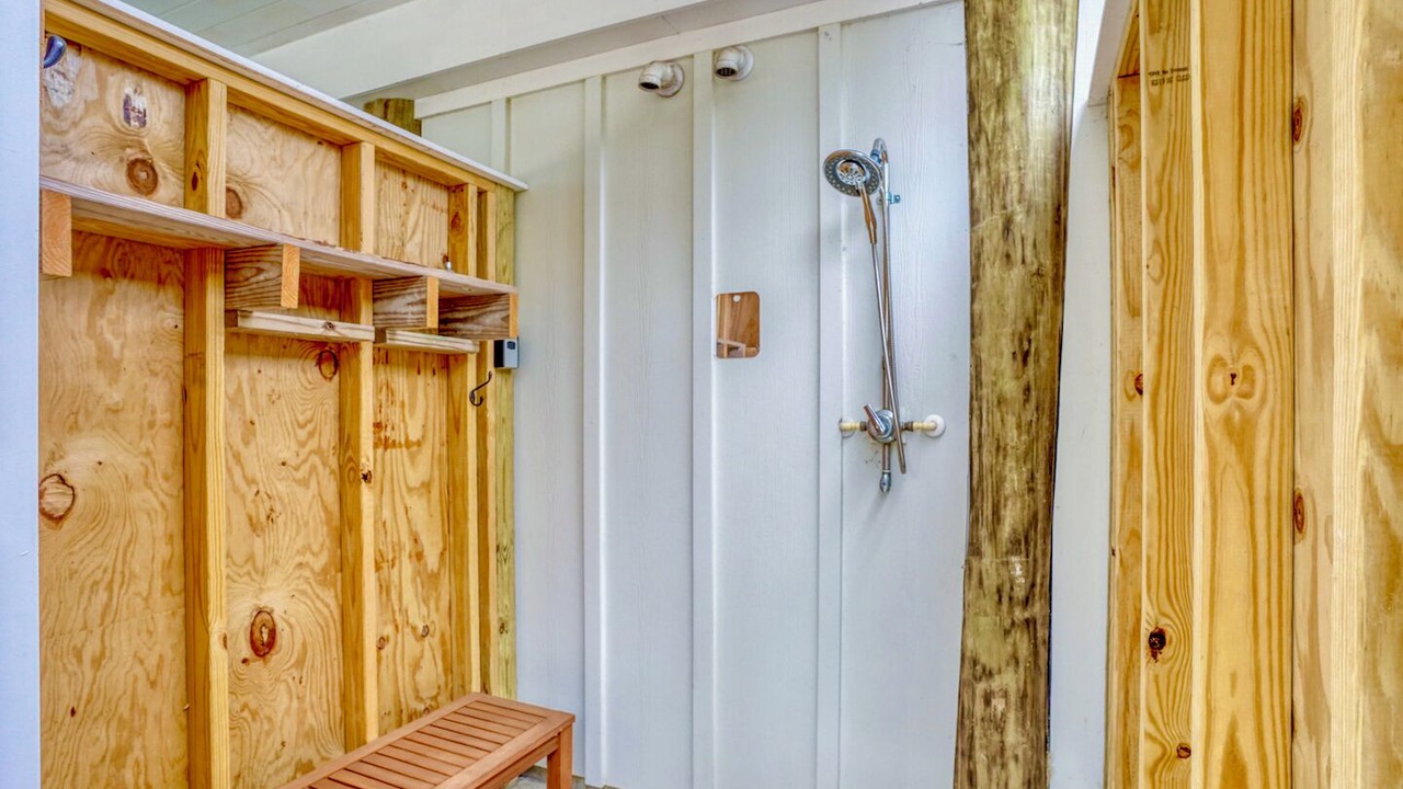 Photo of Bathroom in Broadkill Beach