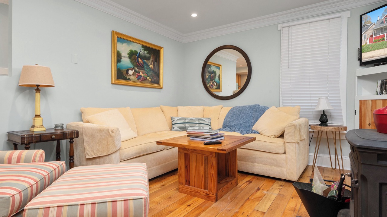 Photo of Livingroom in North Beach