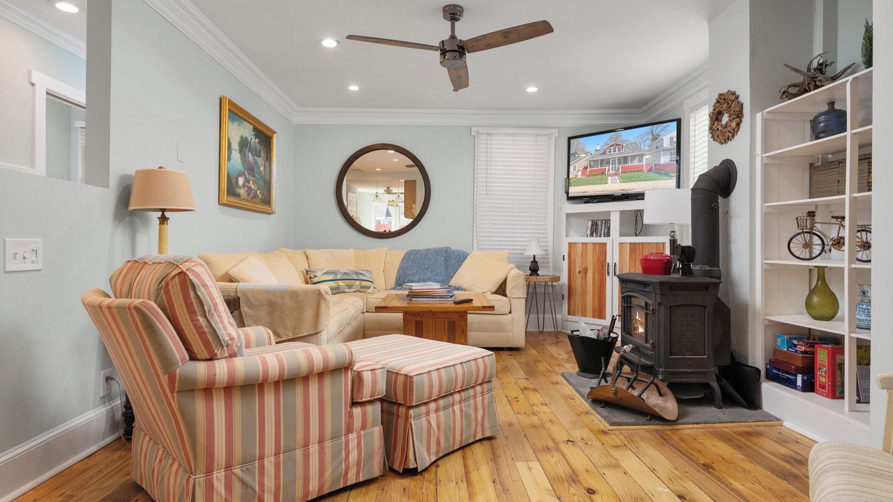 Photo of Livingroom in North Beach