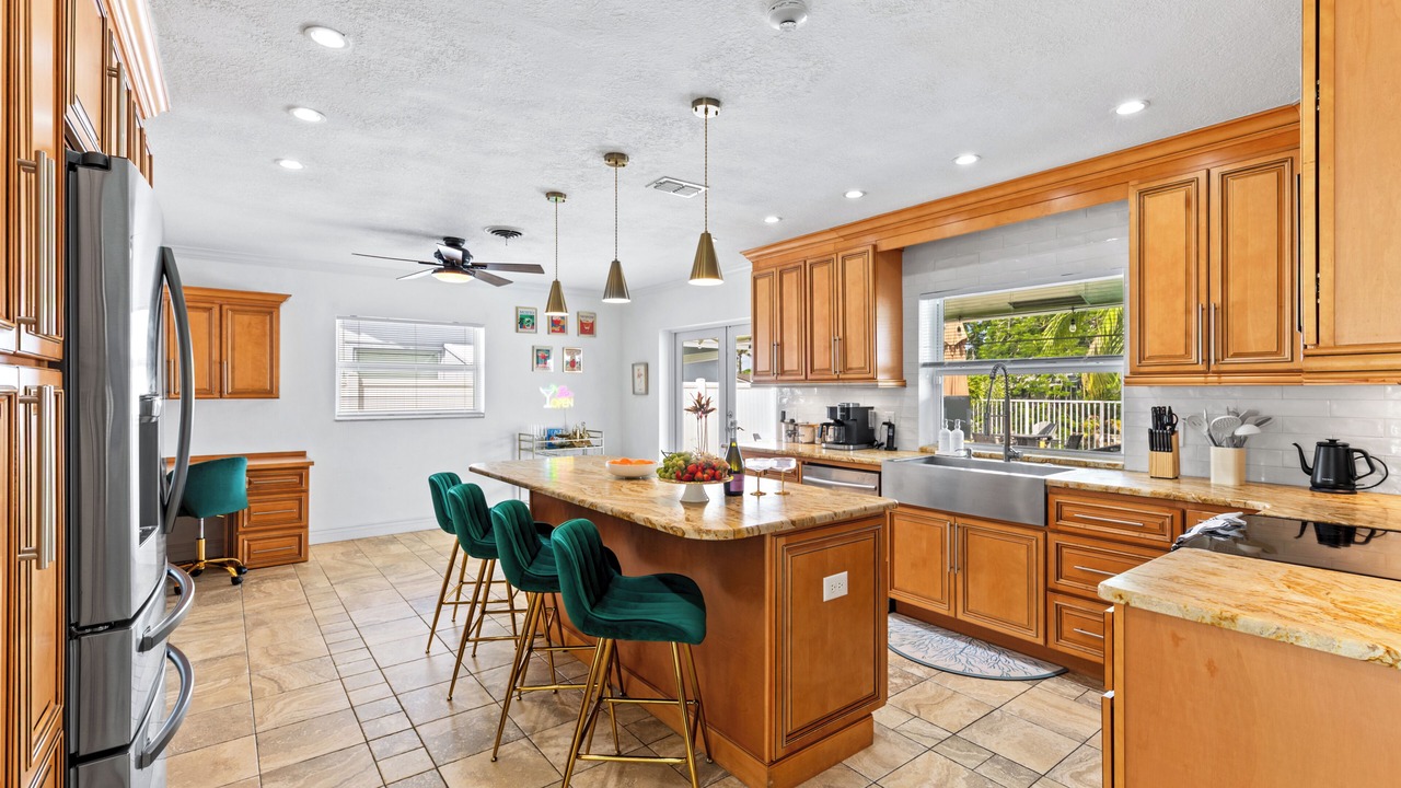 Photo of Others in Coral Ridge Isles