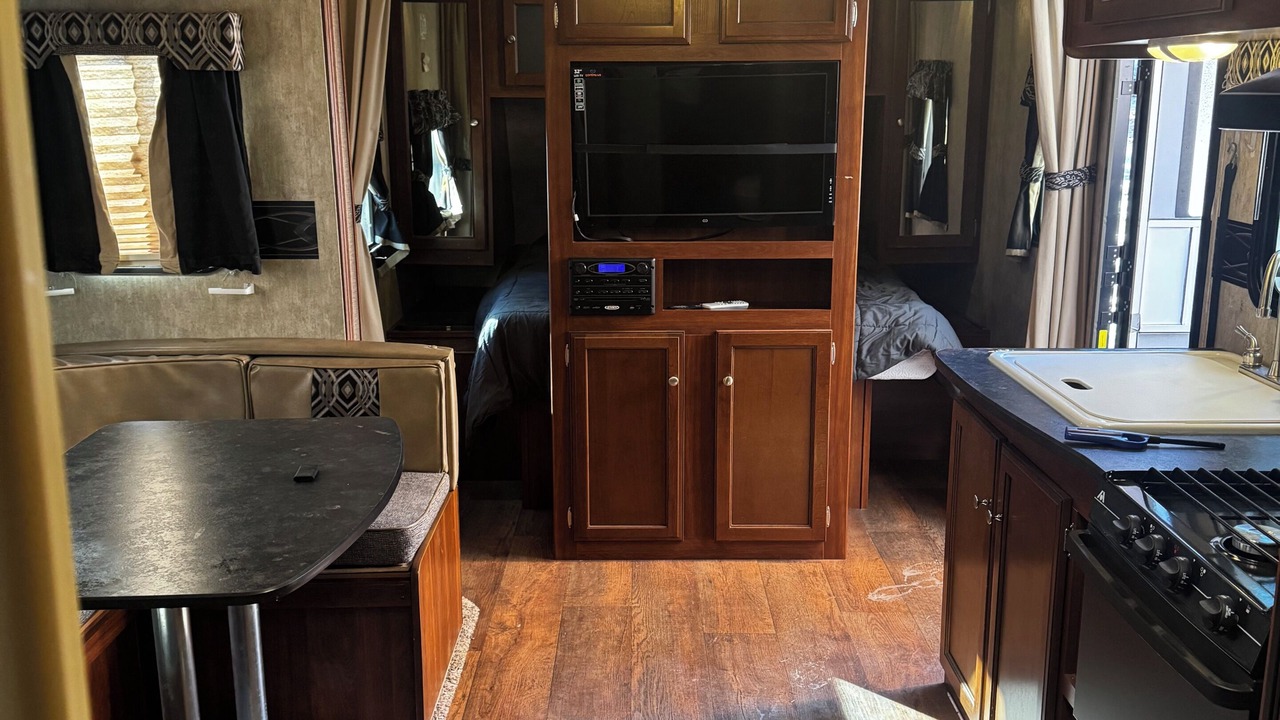 Photo of Bedroom in Rexford