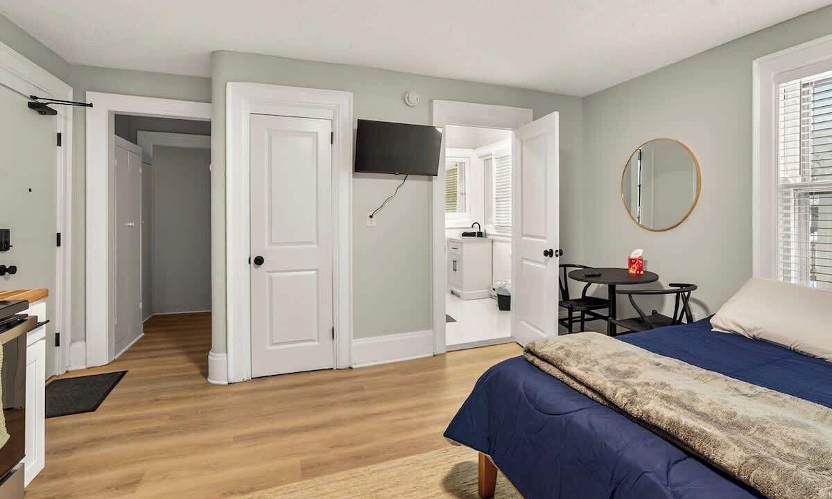 Photo of Bedroom in East Avenue
