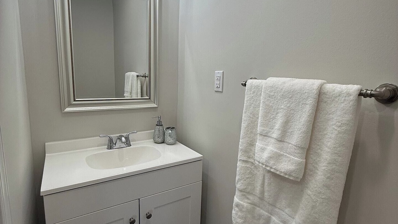 Photo of Bathroom in Cedar Neck